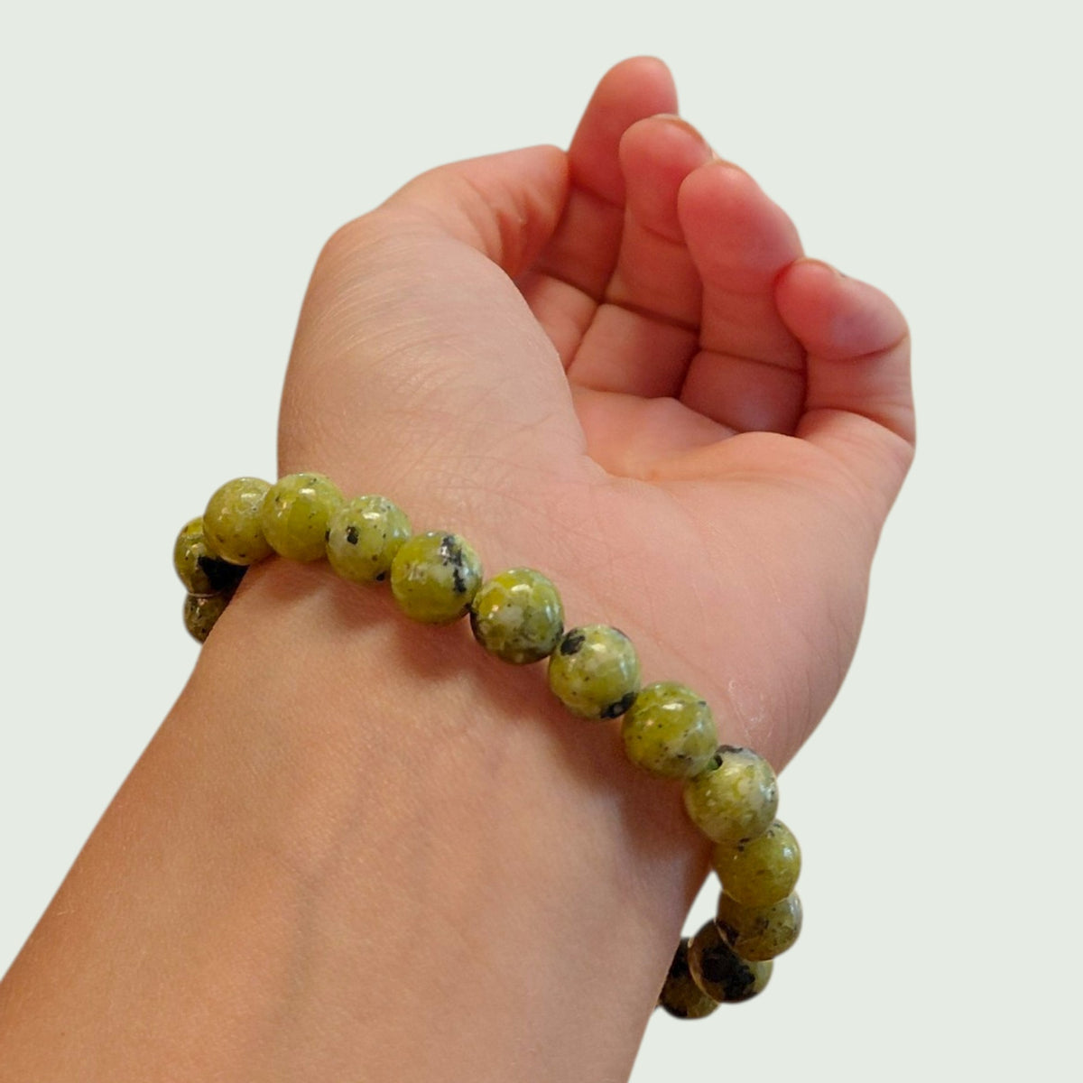 Lizardit (Serpentin) aus Norwegen, 8mm Gummiarmband