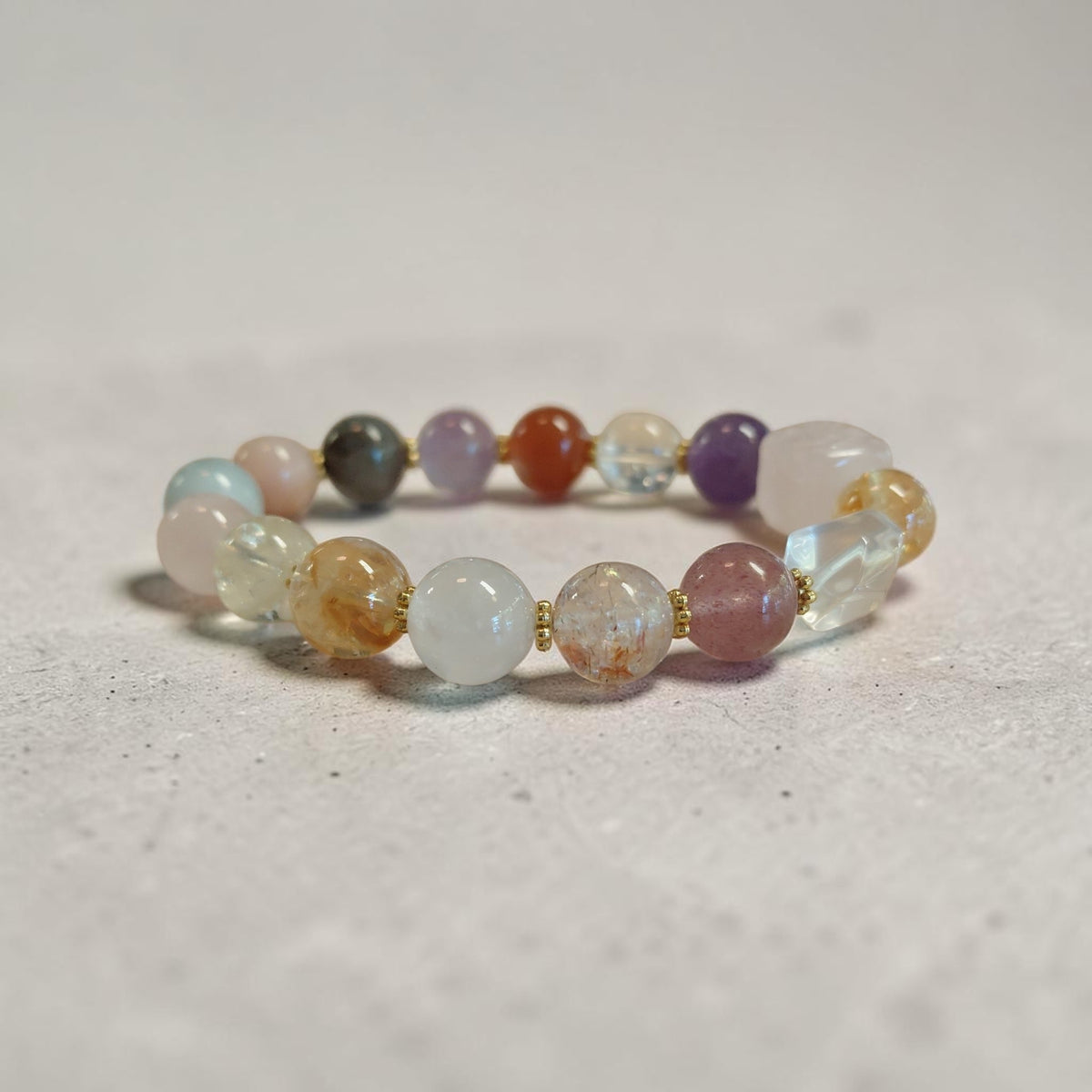Mix Armband mit Goldelementen