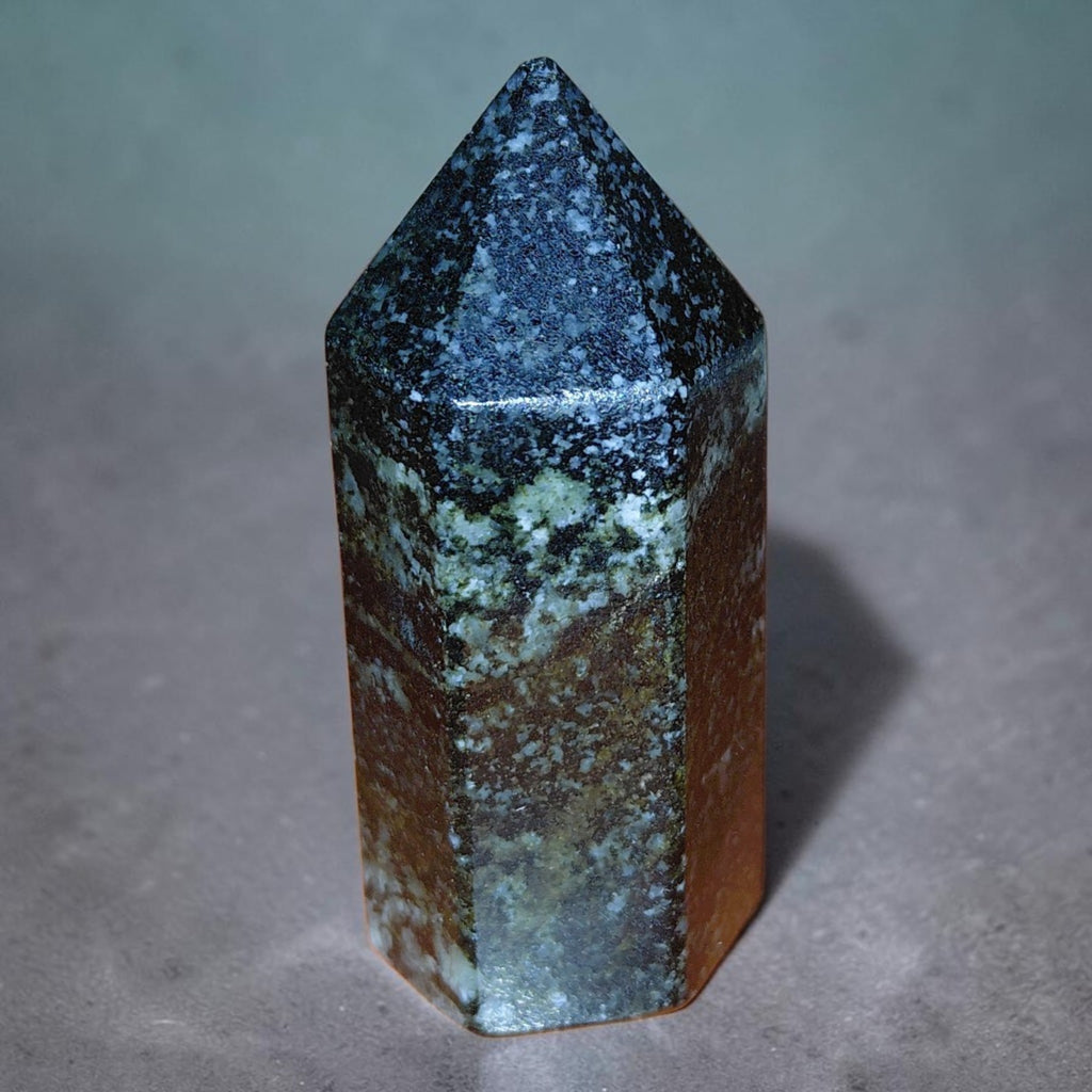 Impaktit Turm - Gardnos Meteoriten Krater Norwegen