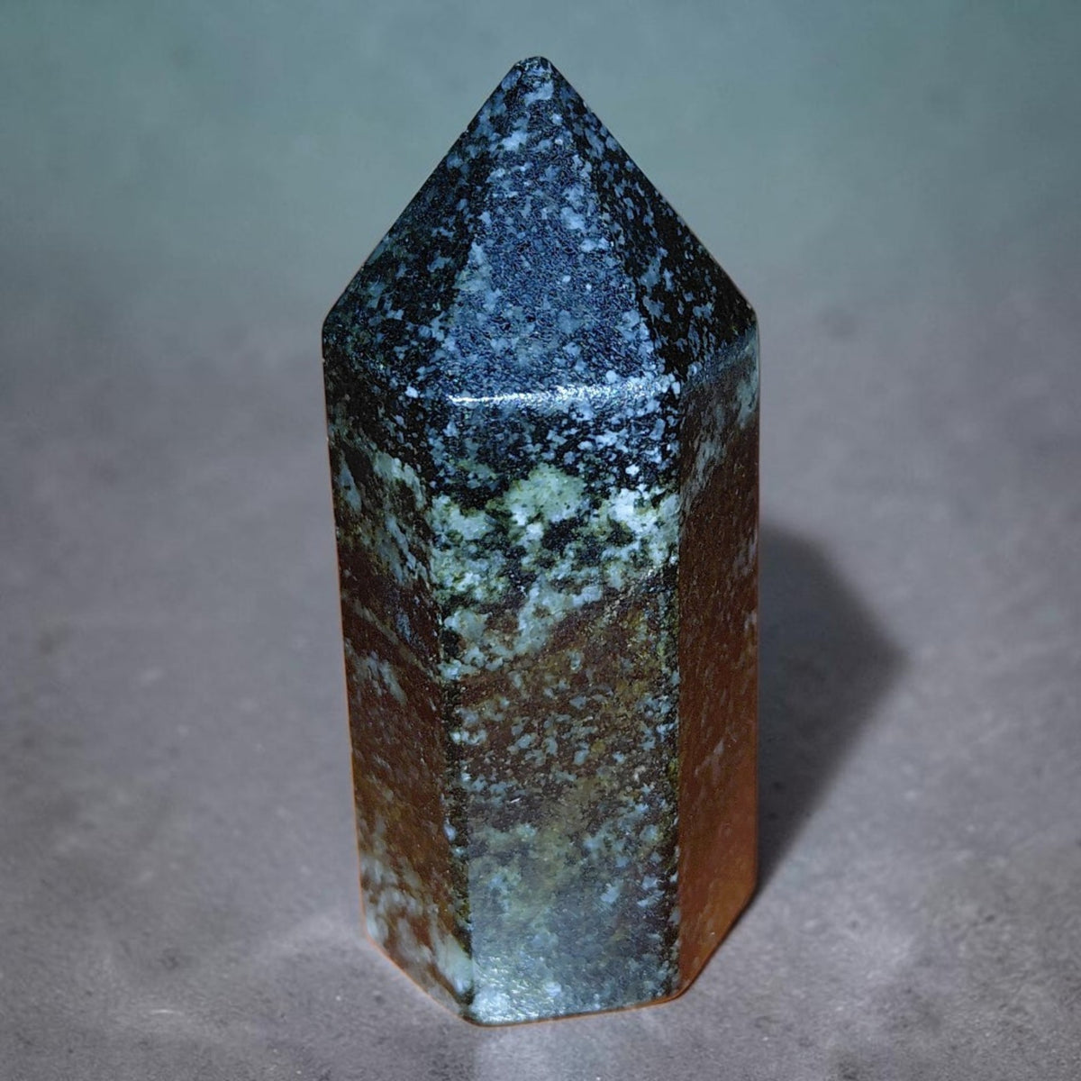 Impaktit Turm - Gardnos Meteoriten Krater Norwegen