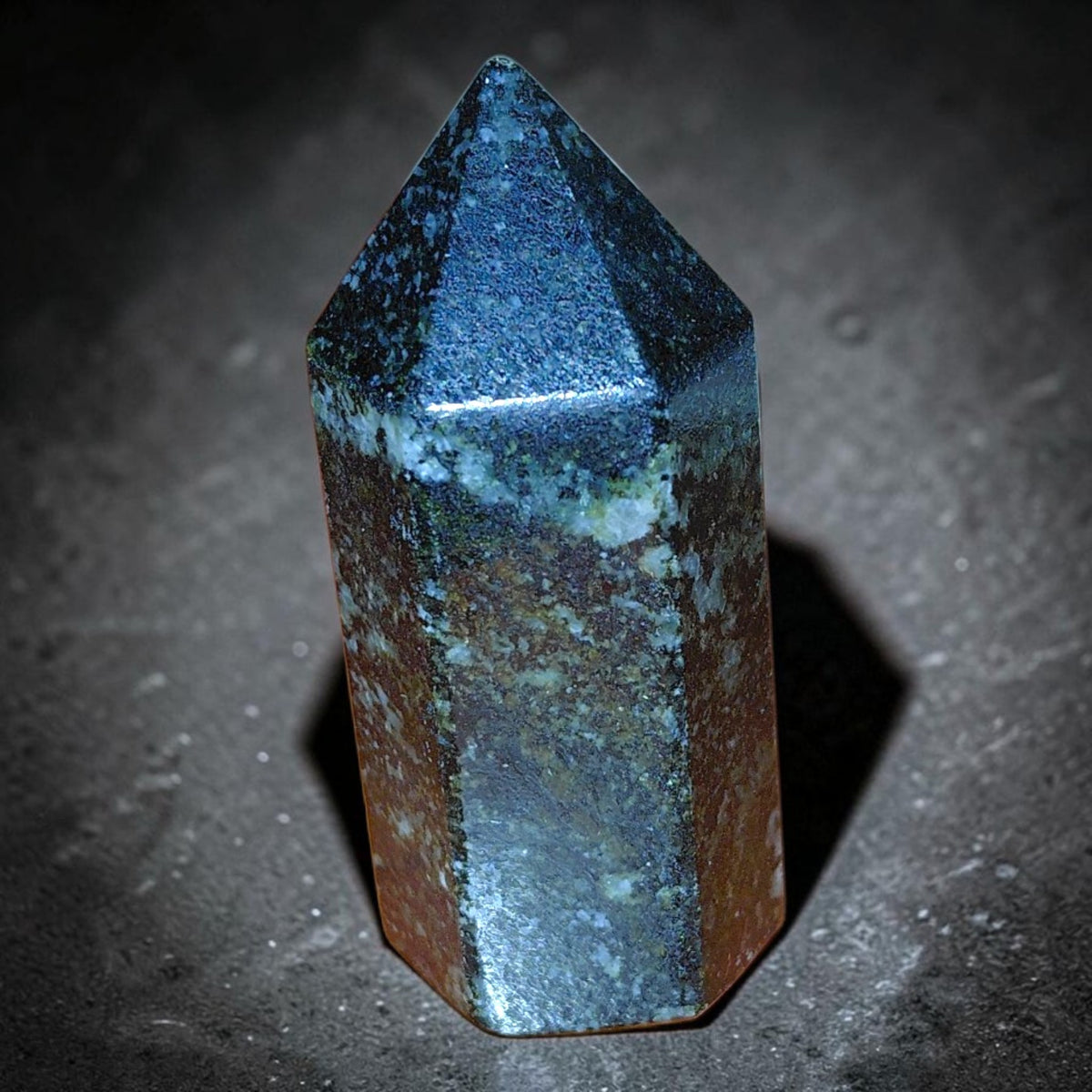Impaktit Turm - Gardnos Meteoriten Krater Norwegen