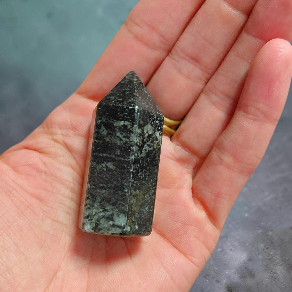 Impaktit Turm - Gardnos Meteoriten Krater Norwegen